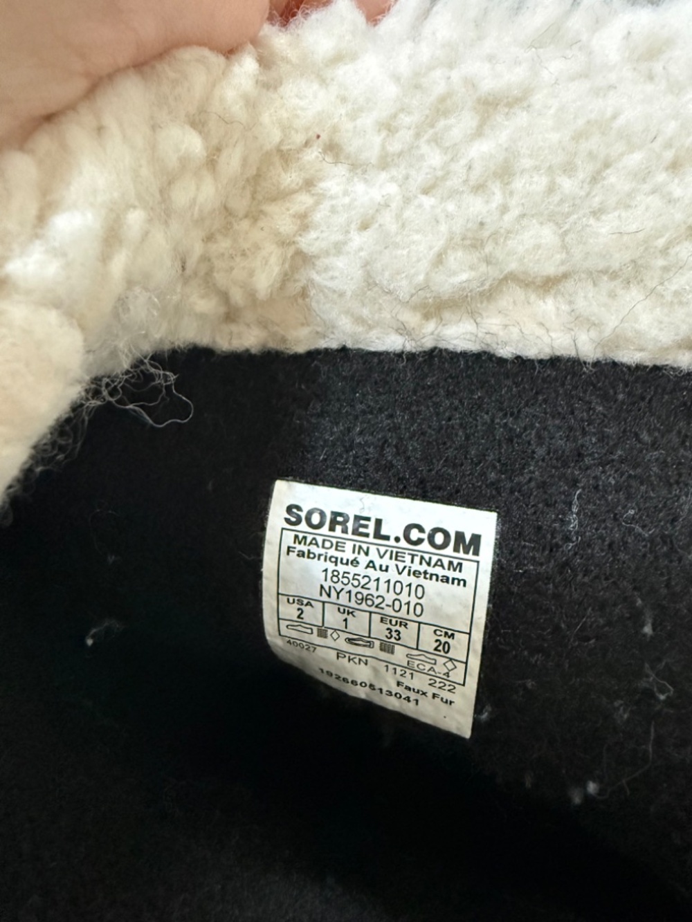 Sorel Yoot Kids' Snow Boots with Faux Fur black - Picture 2 of 3